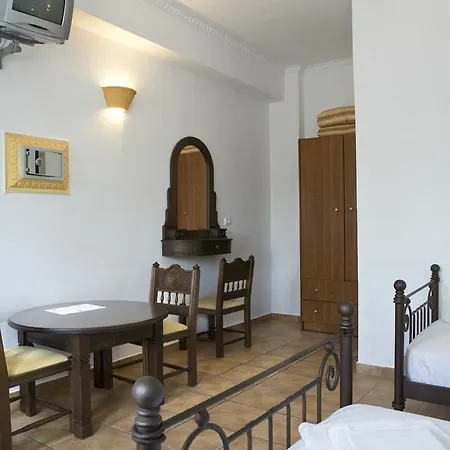 Hotel Sandy Perissa (Santorini)