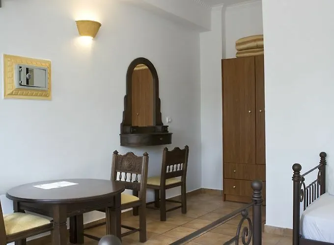 Hotel Sandy Perissa (Santorini)