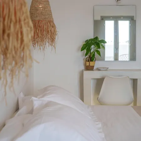 Sandy Perissa (Santorini)